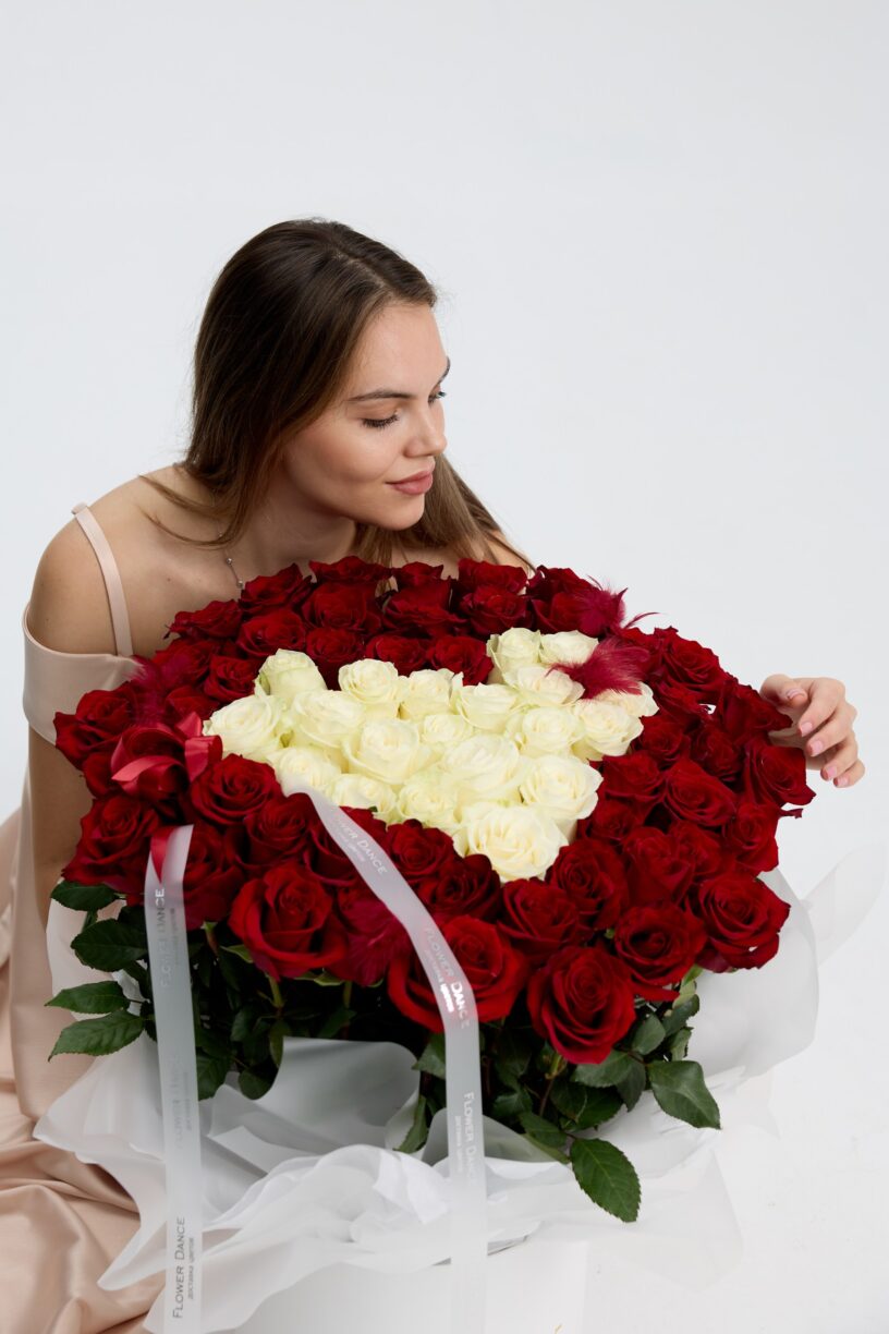 Розы с сердцем внутри