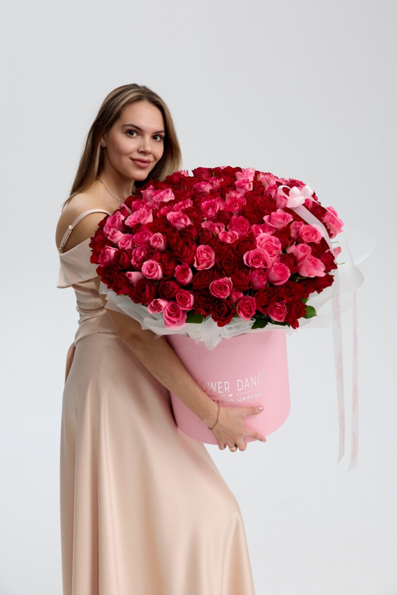 Шикарная коробка из роз